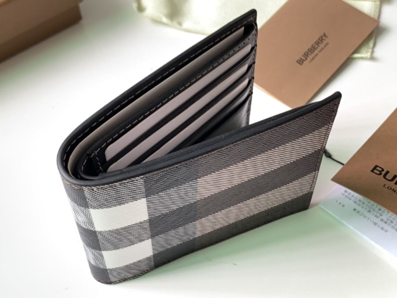 Bv*b*rry wallets